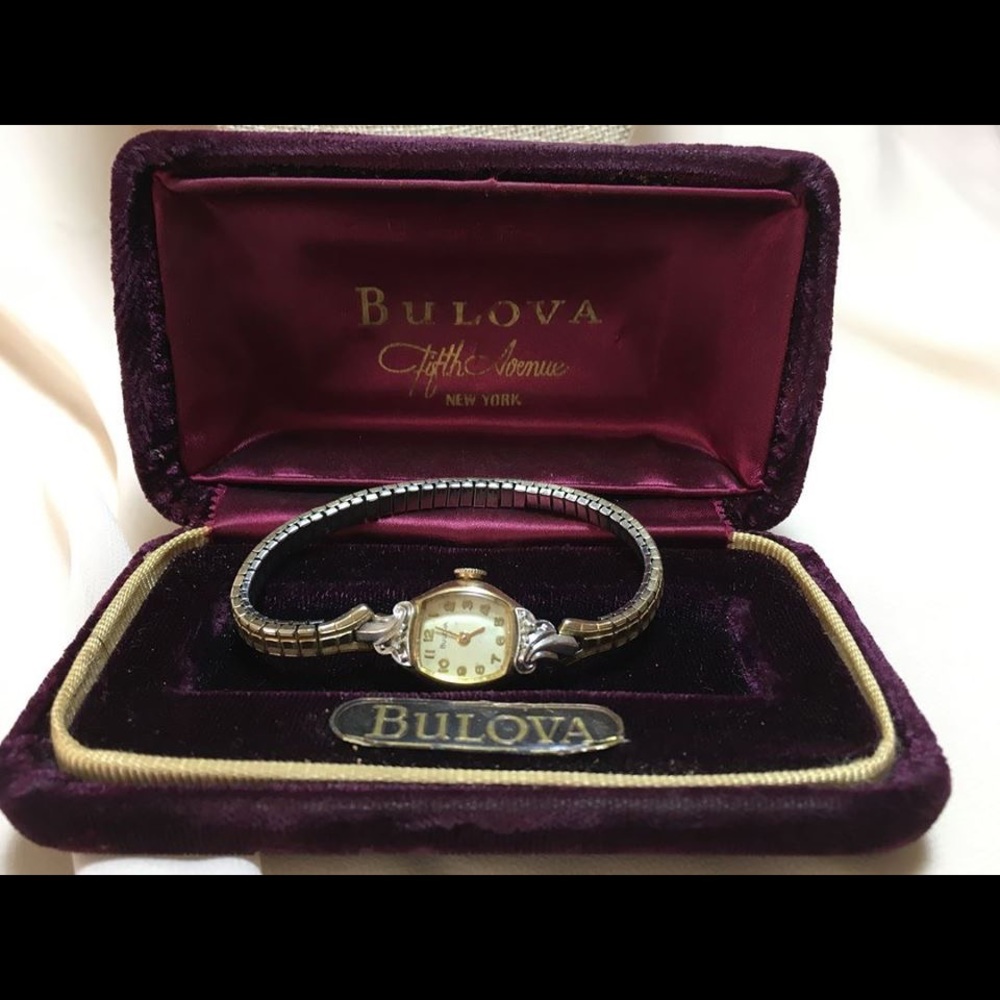 1940’s Ladies Bulova watch w/ case